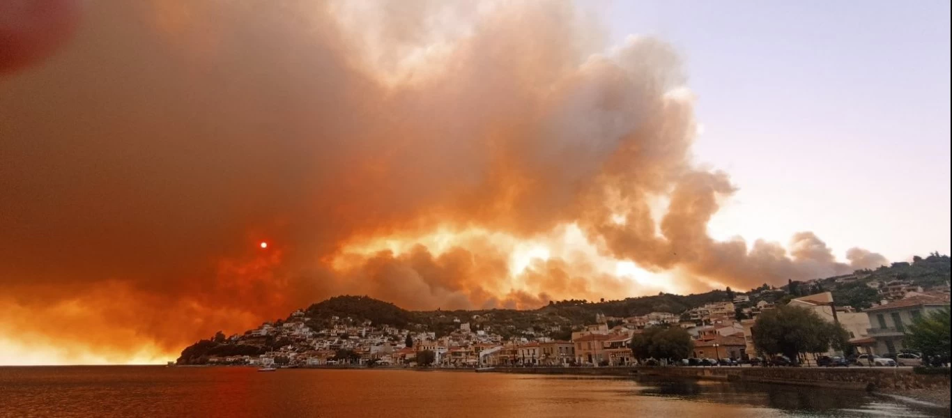 Η Ελλάδα στο έλεος της πύρινης λαίλαπας: Νύχτα εφιάλτης και στην Εύβοια - Εκκενώθηκαν και άλλα χωριά